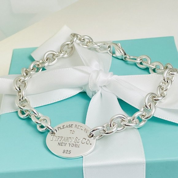 7.75” Please Return To Tiffany Oval Tag Charm Bracelet in Silver - Picture 2 of 7